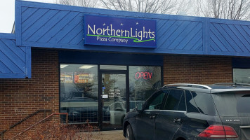 Northern Lights Pizza outside