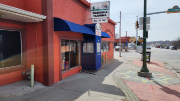 Taqueria Tijuana outside