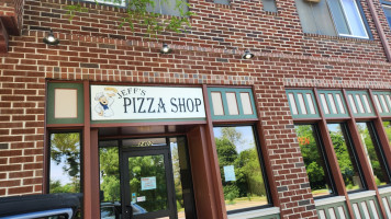 Jeff's Pizza Shop outside