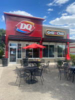 Dairy Queen inside