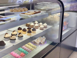 Jenny's Bakery food