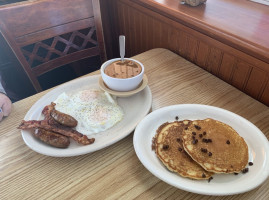 Rolly's Diner food