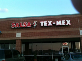 Salsas Tex Mex Grill outside