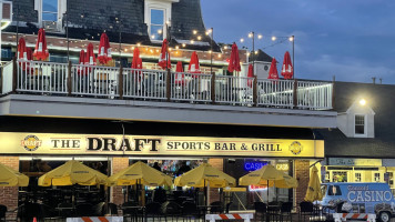 The Draft Sports Grill outside