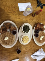 Roscoe's Chicken Waffles Pasadena food