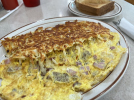 Leo's Coney Island inside