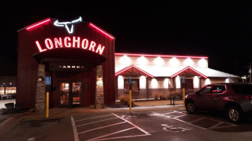 Longhorn Steakhouse food