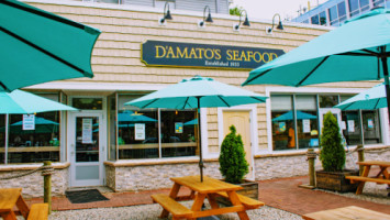 D'amato's Seafood Ii inside