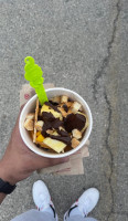 Menchie's Frozen Yogurt food