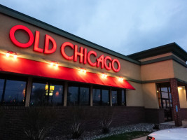 Old Chicago Pizza Taproom outside