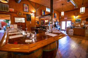 Silver Coast Winery inside