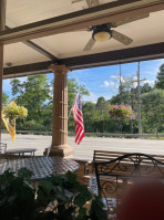 The Stone House And Country Inn inside