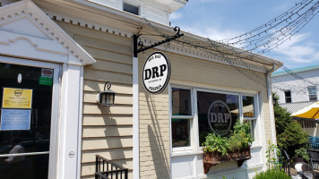 Del Ray Pizzeria Draft House outside