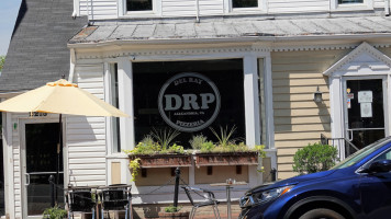 Del Ray Pizzeria Draft House outside