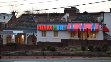 Red Hot Blue Fairfax Blvd. outside