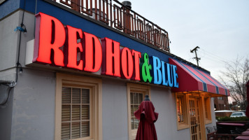 Red Hot Blue Fairfax Blvd. outside