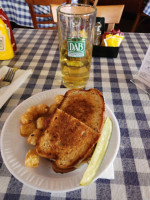 Meier's Tavern food