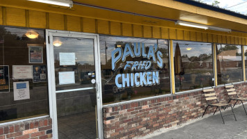 Paula's Fried Chicken outside