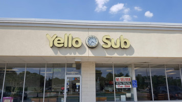 Yello Sub inside