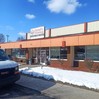 Leo's Coney Island outside