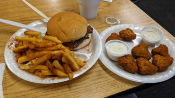 Chubby's Bbq food