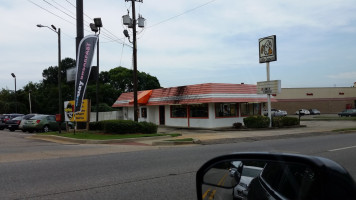 Little Caesars Pizza food