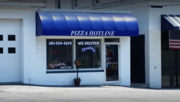 Pizza Hotline food