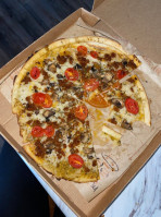 Blaze Pizza food