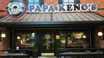 Papa Kenos Pizzeria inside