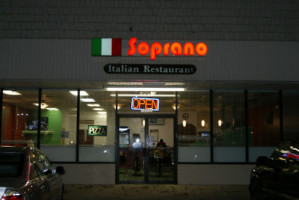 Soprano Italian outside