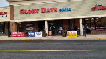 Glory Days Grill outside