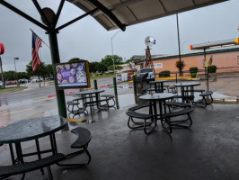 Sonic Drive-in inside