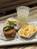 Shake Shack Newbury Street food