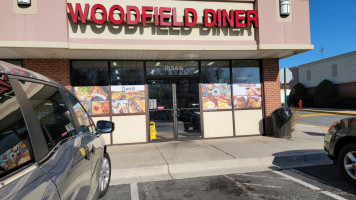 Woodfield Diner outside