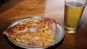 Crowleys Tavern Pizza And Brew food