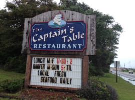 The Captains Table outside