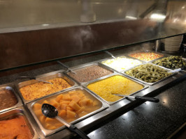 Green Tomato Buffet food