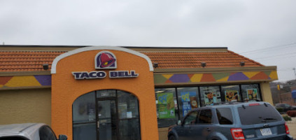 Taco Bell outside