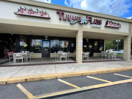 Tijuana Flats inside