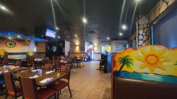 El Mazatlan And Grill inside