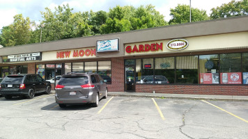 New Moon Garden outside