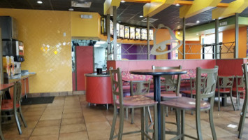 Taco Bell inside