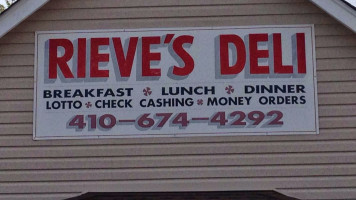 Rieve's Deli food