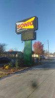 Sonic Drive Inn outside