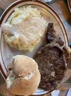 The Oaks Steakhouse food