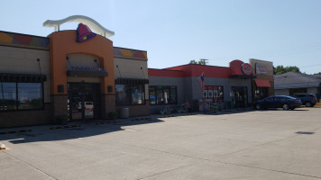 Taco Bell outside