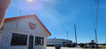 Burgers Of Beaumont L, outside