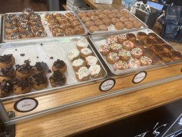 Da Vinci's Donuts In Sandy Spr food