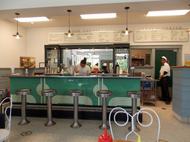 Doc's Soda Fountain food