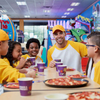 Chuck E. Cheese food